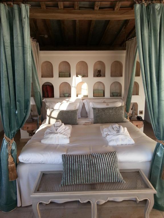 Chateau Le Cagnard Hotel 4*