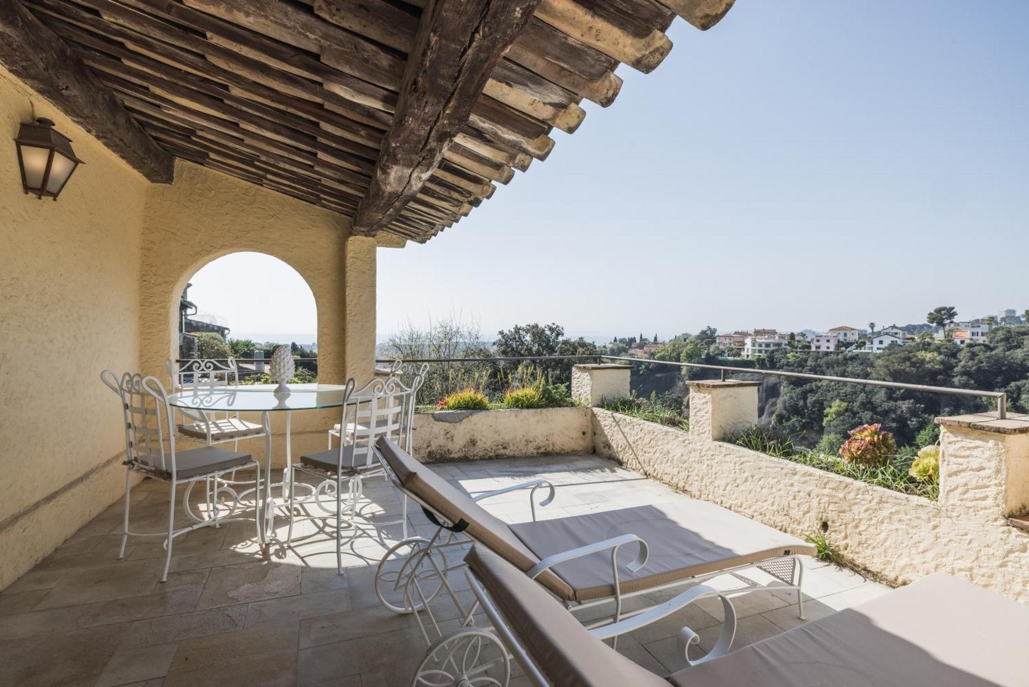 Château Le Cagnard Hotel 4*